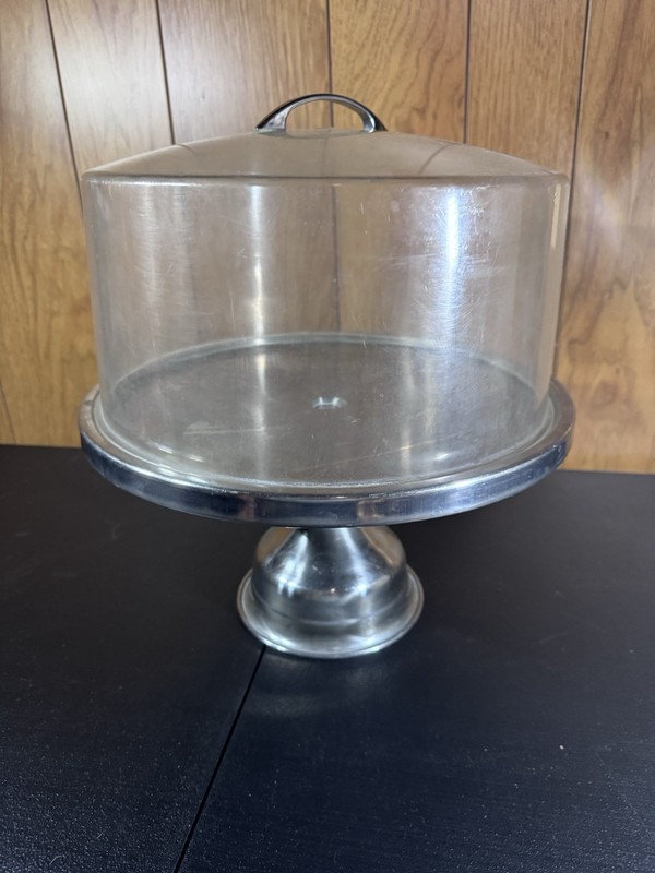 Winco- CKS 13-inch stainless steel round cake stand w/ a clear acrylic dome lid. gallery