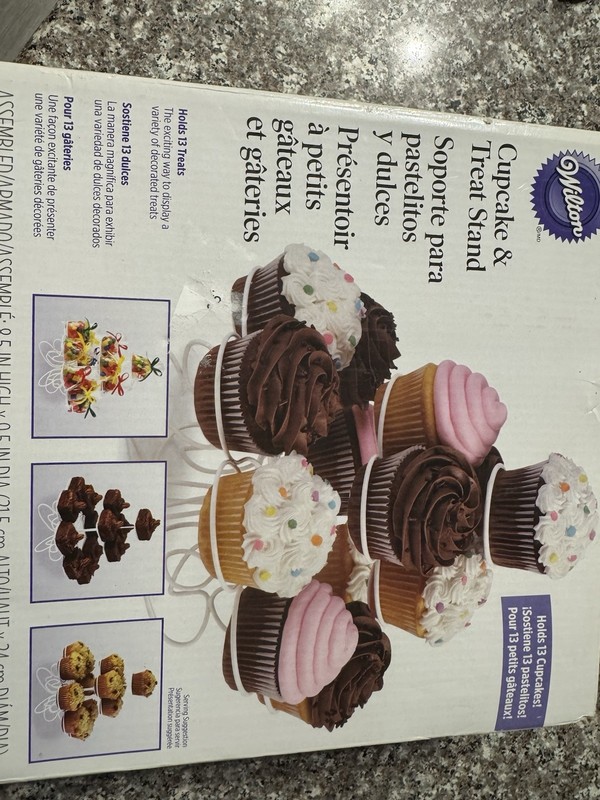 Wilton Cupcake & Treat Stand White Painted Metal Round 1-Tier Holds 13, 8.5in