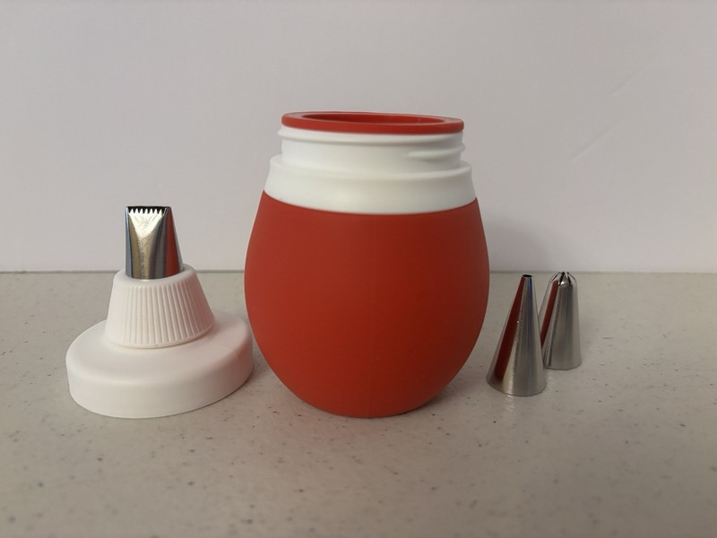 Progressive Prepworks Cake Decorating Red Silicone Piping Bulb With 3 Tips gallery