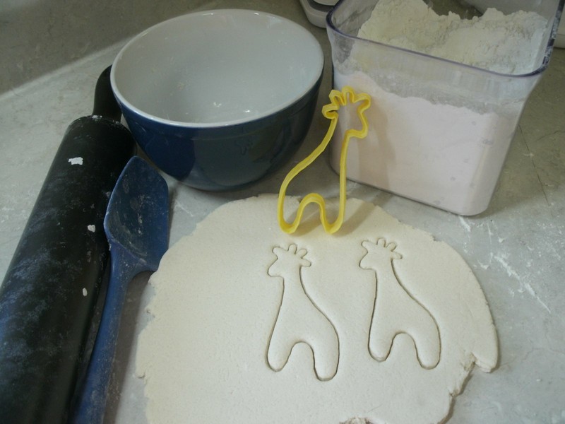 GIRAFFE AFRICAN SAFARI TALLEST MAMMAL ANIMAL WILDLIFE COOKIE CUTTER USA PR805 gallery