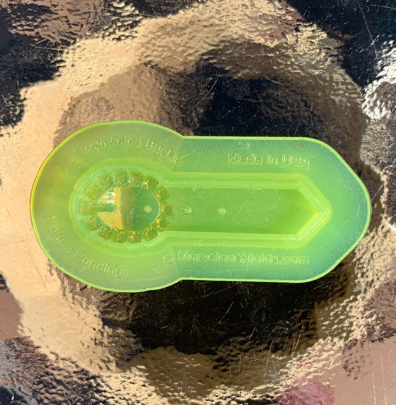 Oval Bejeweled Buckle Mold *Clear* by Marvelous Molds