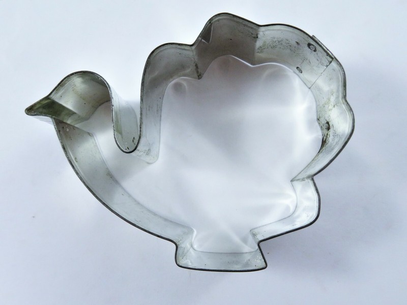 Vintage Metal Cookie Cutters Mixed Lot Of 3 Turkey Otter Cloud Shiny Tin Steel gallery