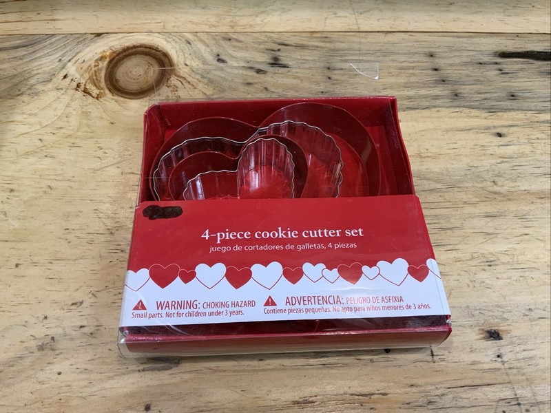 Heart Shape 4 Piece Cookie Cutter Set Valentine Love Romance