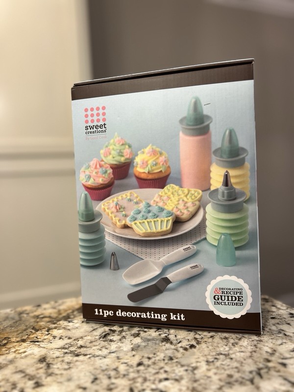 11pc Decorating Kit