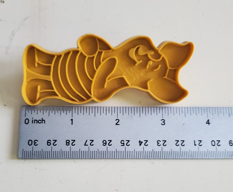 Plastic Piglet Cookie Cutter & Stamp from beloved Winnie the Pooh gallery