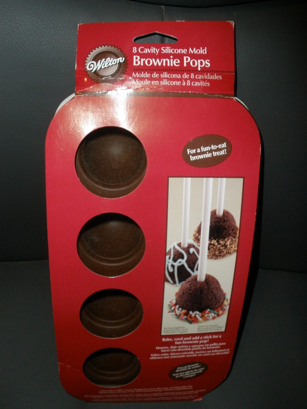 NEW WILTON 8 Cavity Silicone Brownie Pops Mold, 1.75×1.5 each (032)