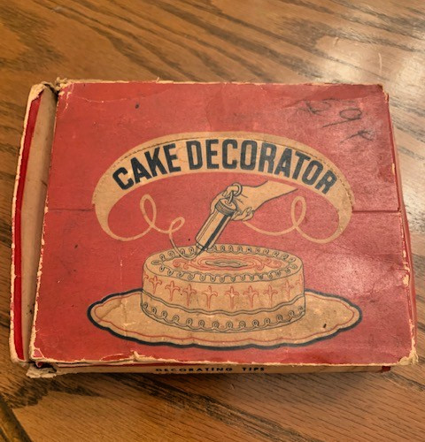 Vintage 1950s Cake Decorator Kit Lorraine Novelty Mtg. Co.