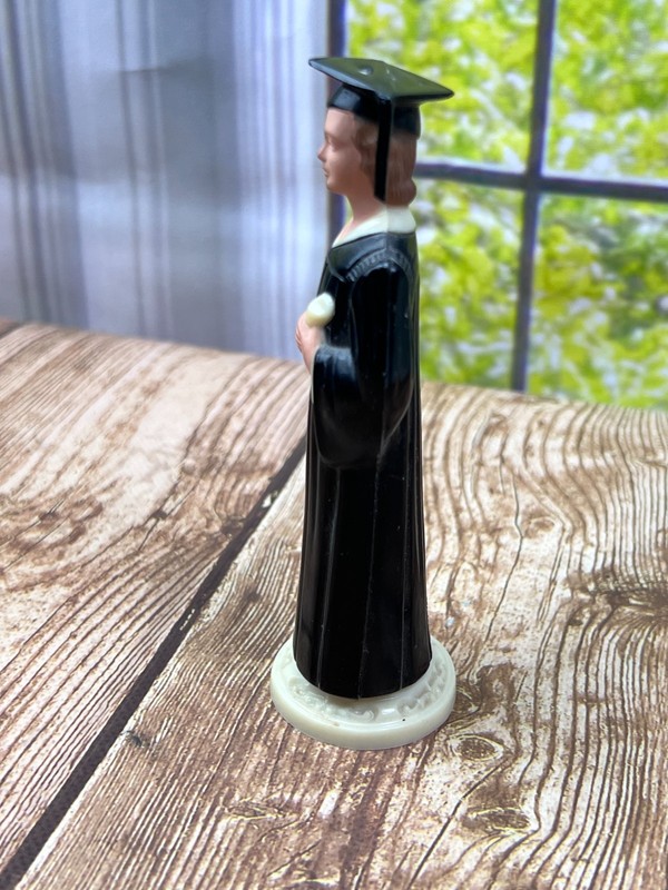 hartland graduation graduate black robe female cake topper gallery