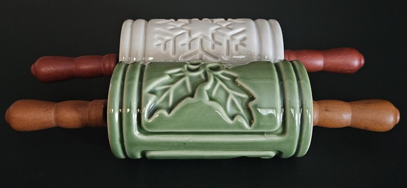 Ceramic Embossed Rolling Pins Holly & Snowflake Pastry Cookies Set Of (2) gallery