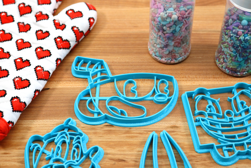Cup Head Cookie Cutters - Cuphead, Elder Kettle, King Dice, Mugman, The Devil gallery