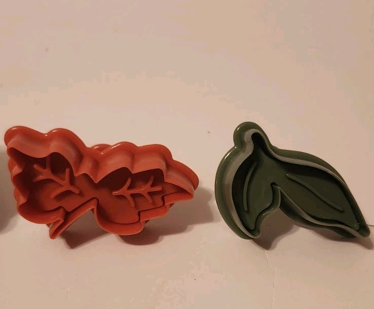 Plastic Cookie Cutter - Set of 4 - Autumn-Themed Olive Green Orange gallery