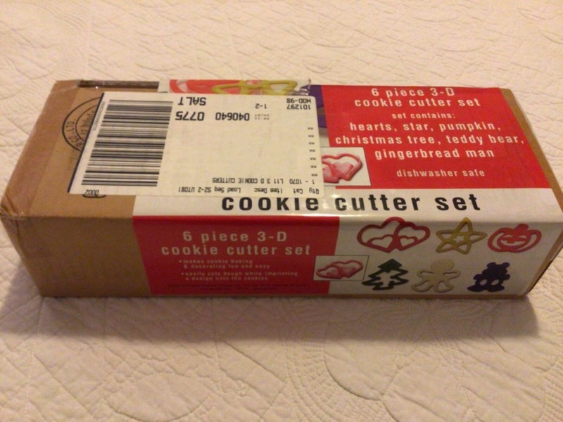 6 piece 3-D cookie cutter set gallery