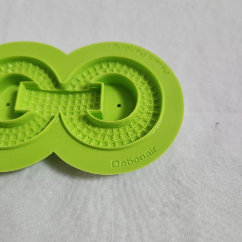 Marvelous Molds Debonair Brooch Silicone Mold Fondant Gumpaste Jeweled Buckle gallery