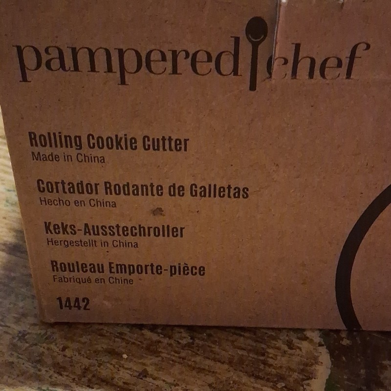 Pampered Chef Rolling Cookie Cutter 1442 Silver Metal Rectangular gallery