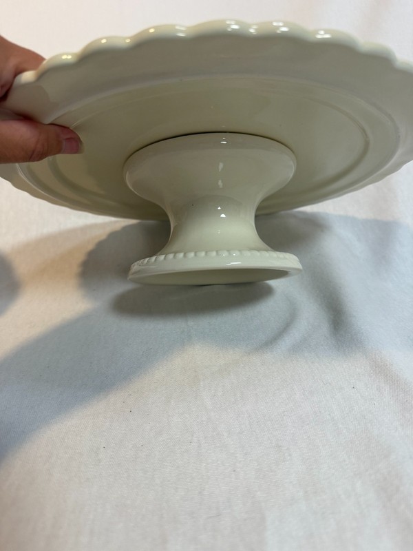 Valerie Cumberland Magnolia Ceramic Cake Stand Dome Pedestal Plate Vintage Sprin gallery