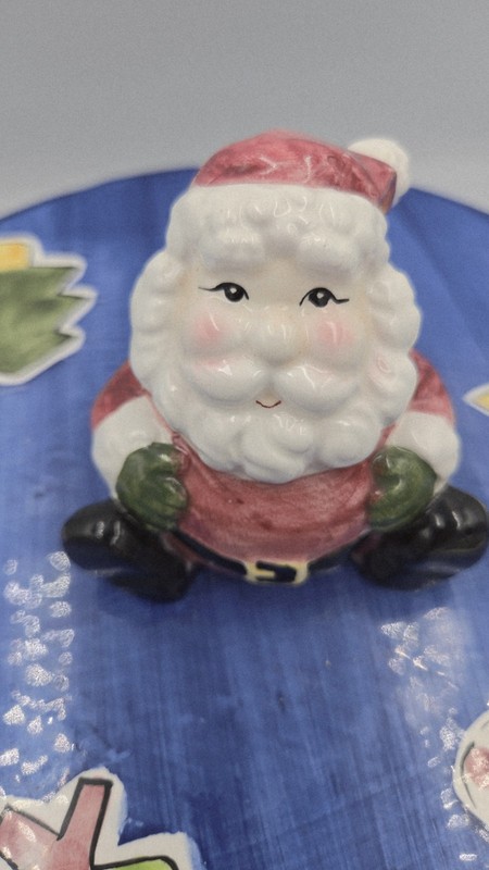Nantucket Cake Plate Cover Lid Christmas Theme Santa Topper 7" H gallery