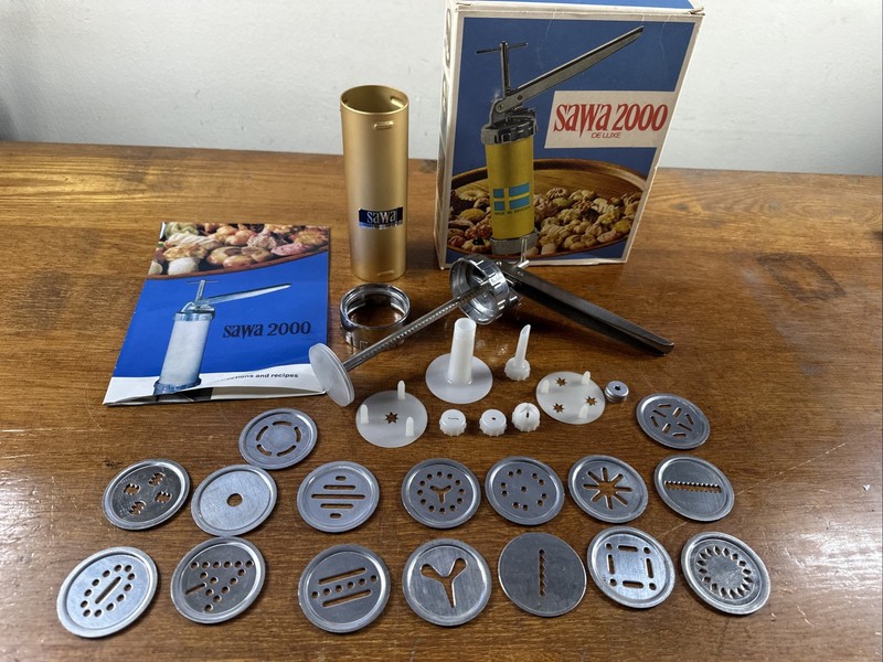 SAWA 2000 Deluxe Metal Cookie Press Decorator Gun W/ Box Sweden Vintage