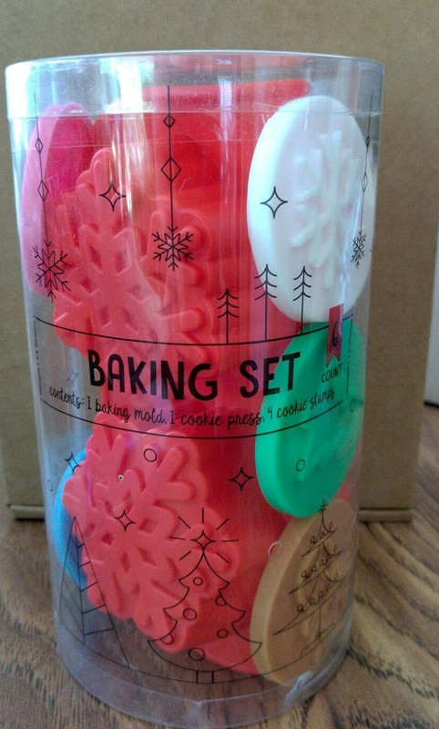 Kids Baking Set - Holiday Cookies 6 pieces Baking Mold Cookie Press Cookie Stamp gallery