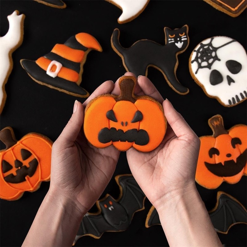 Halloween Cookie Cutters Set,9 Piece Stainless Steel Metal Halloween Cookie Cutt gallery
