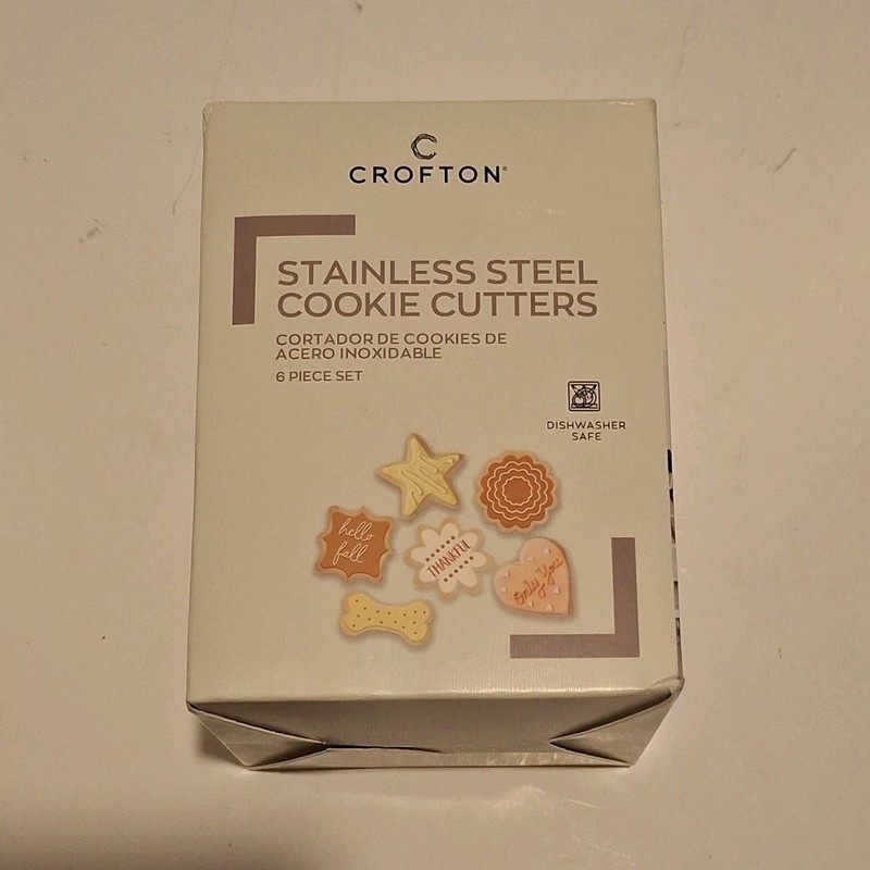Crofton Stainless Steel Cookie Cutter Set 6 Piece Frame Heart Star Flowers Bone