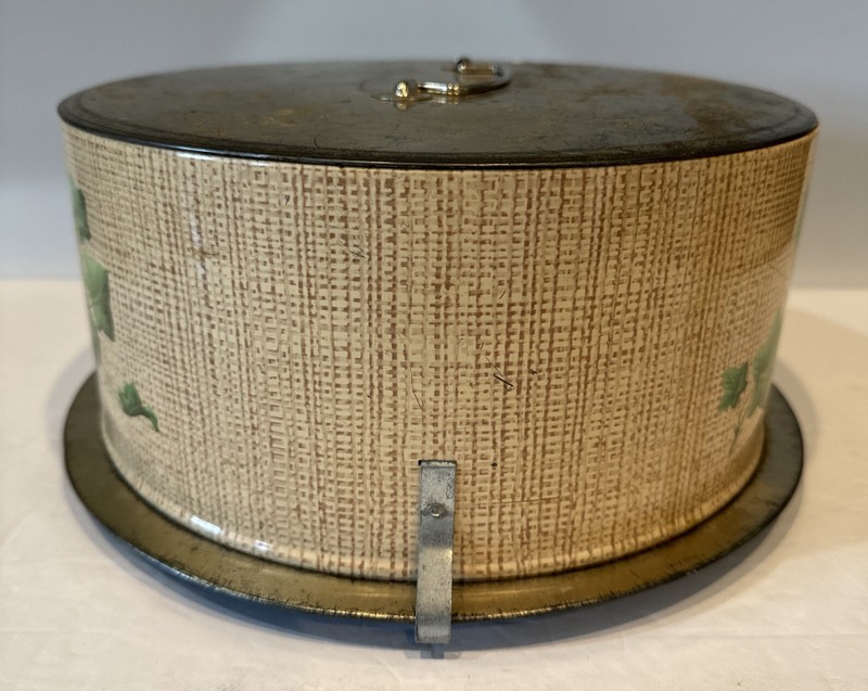 Cake Carrier Decoware Ivy Snap And Lock Lid Handle Ivy Design 10” Round gallery