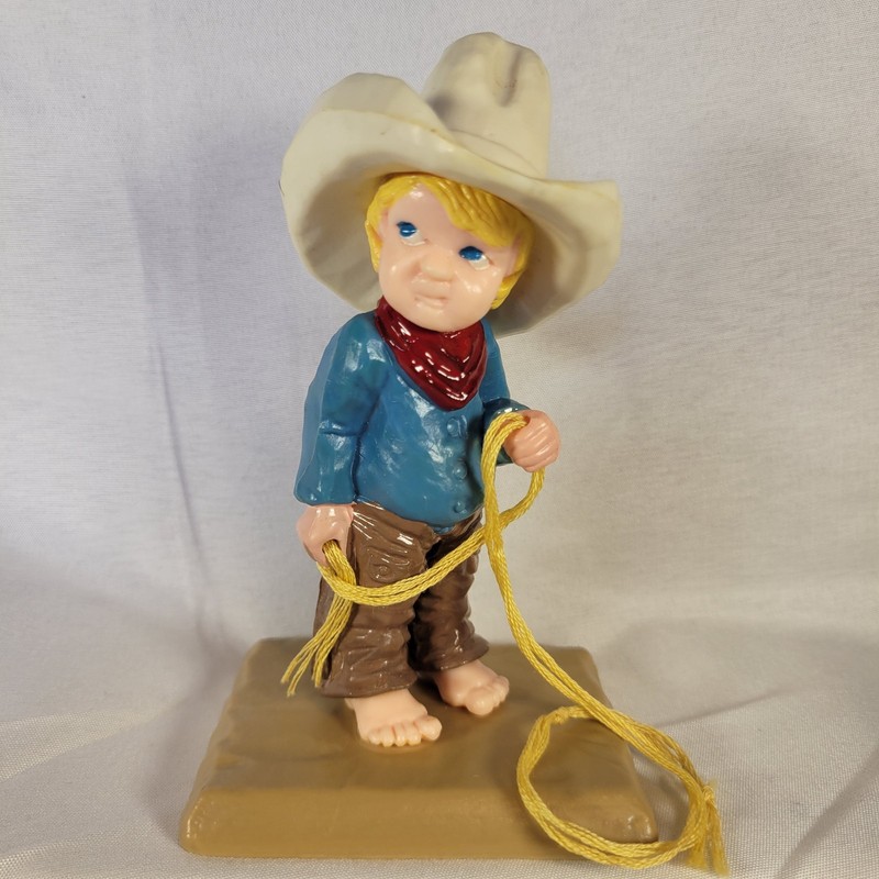 Vintage Wilton Little Boy Cowboy Rodeo 5″ Decoration with 10-Gallon Hat in VGC