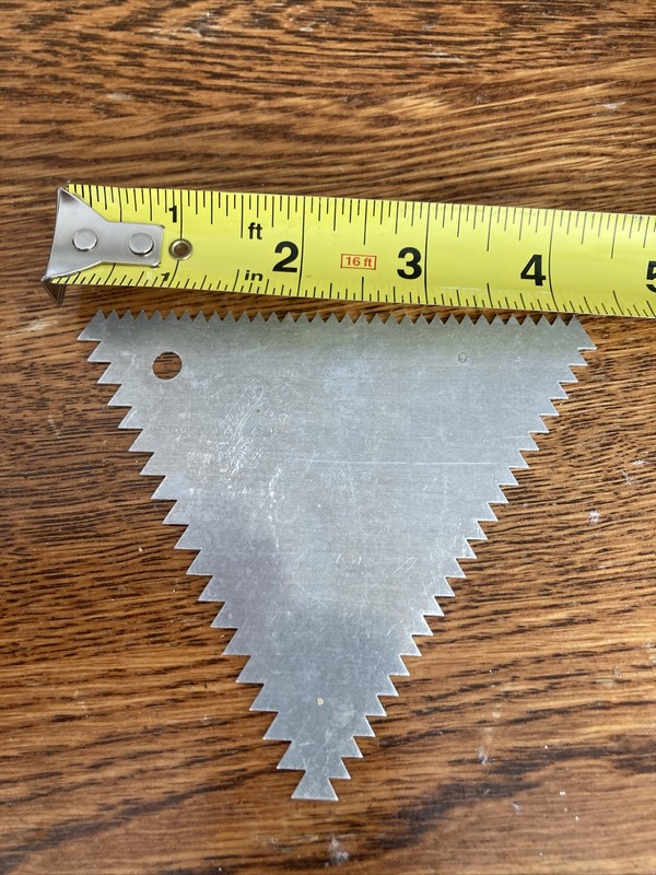 VTG ATECO Decorating Comb # 1446 & Pampered Chef Tool, Sold As Is, No Return gallery