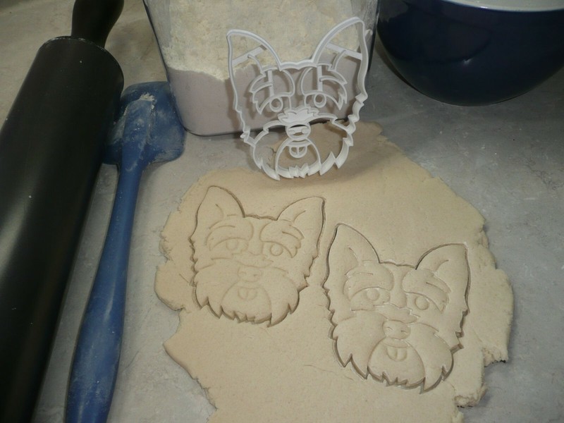 YORKSHIRE TERRIER DOG FACE DETAILED TOY BREED COOKIE CUTTER USA PR3854 gallery