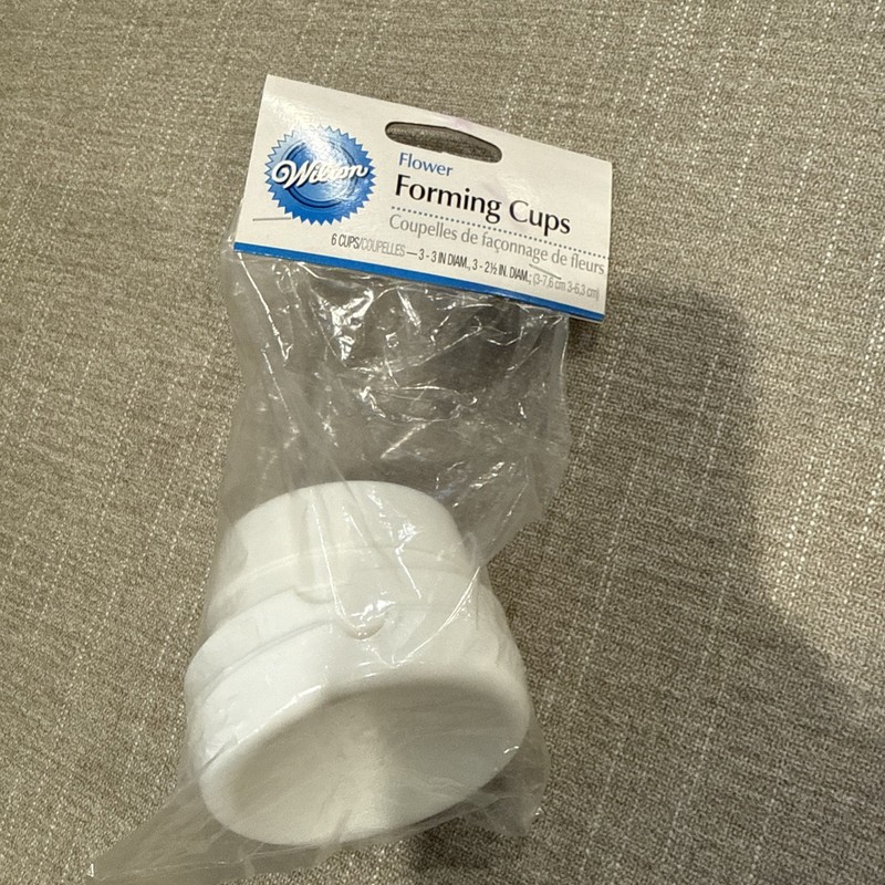 Wilton FLOWER FORMING CUPS 6-Pack NEW Cake Decorating 3” & 2.5”