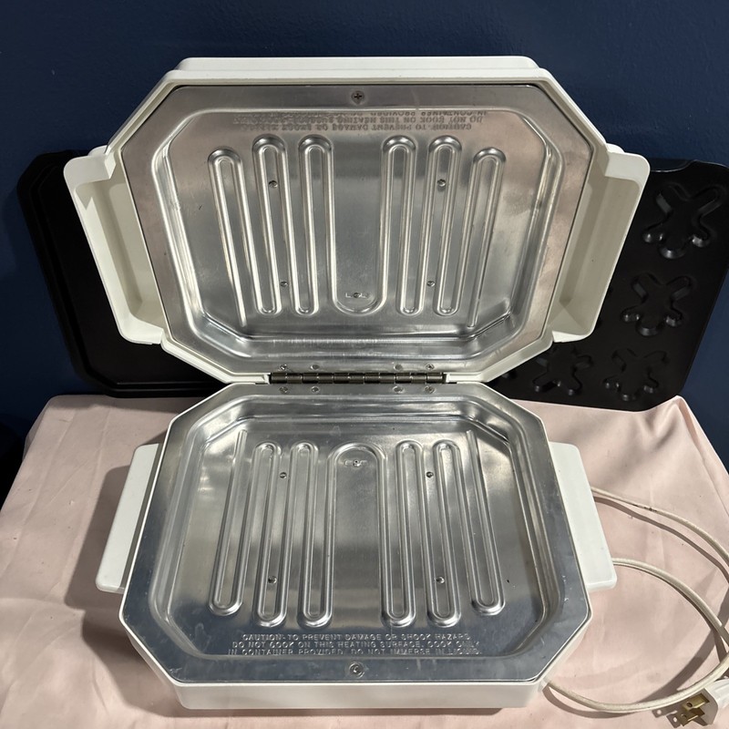 Rival Cookie Factory & Snack Maker 9952 Counter Top Cookie Baker with 2 Trays gallery