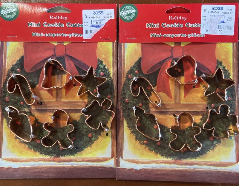 2 SETS WILTON MINI CHRISTMAS COOKIE CUTTERS ALSO MAKE GREAT TREE ORNAMENTS