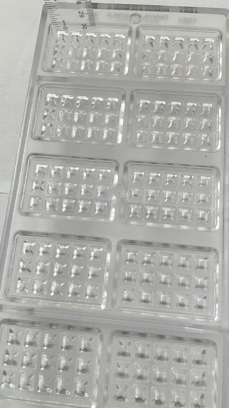10-Cavity EU PC Chocolate Mold SMALL Brussels Waffle Each 2.1" x 1.4" x 0.2"High gallery