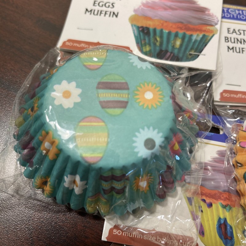3 Packs Of 50 Easter Cupcake Muffin Paper Liners Bunny’s Eggs Flowers gallery