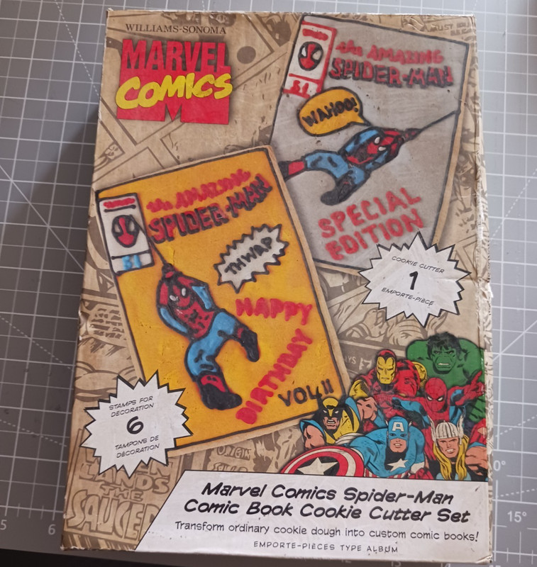 Marvel Comics Cookie Cutter And Stamp Set 2011 set, never used