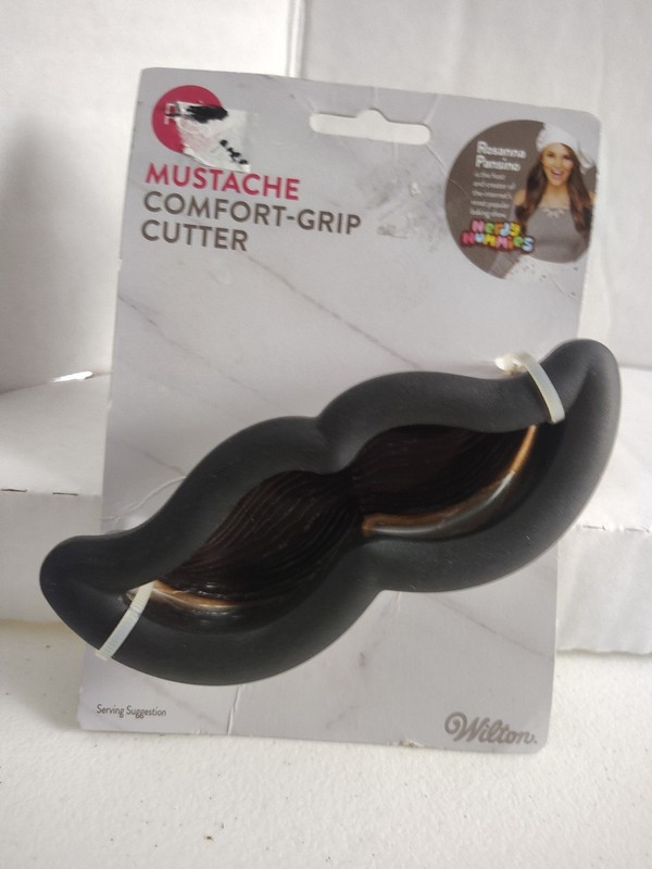 Wilton Rosanna Pansino Cookie Cutter ” Mustache” Comfort Grip