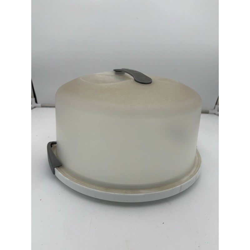 Vtg Sterilite White Plastic up to a 12" Cake Pies or Cupcakes Holder gallery