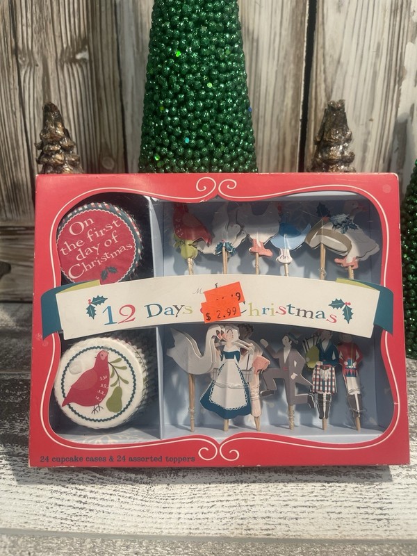 Meri Meri 12 Days of Christmas Cupcake Kit 24 Cases 24 Toppers New 2011