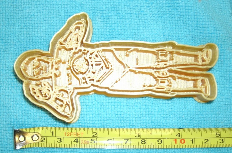 C-3PO HUMANOID ROBOT STAR WARS CHARACTER LIGHTSABER COOKIE CUTTER USA PR750 gallery