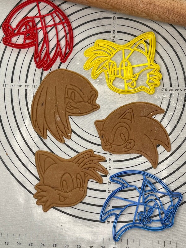 Set of 3 Sonic Knuckles the Echidna Miles Tails Prower Head Cookie Cutters