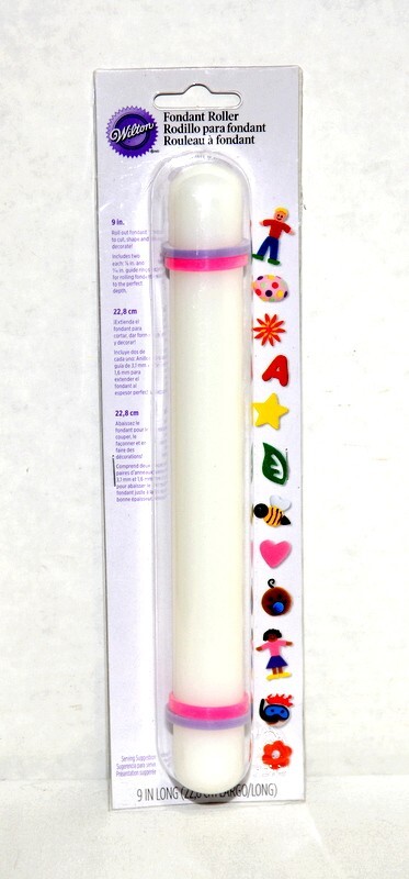 Wilton 9″ White Acrylic Fondant Roller – 2011 – #1907-1205 – New
