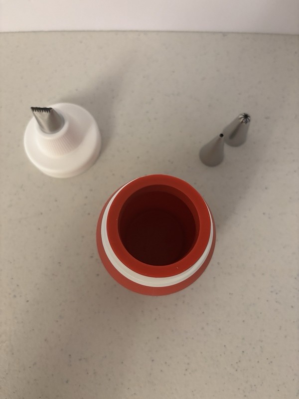 Progressive Prepworks Cake Decorating Red Silicone Piping Bulb With 3 Tips gallery