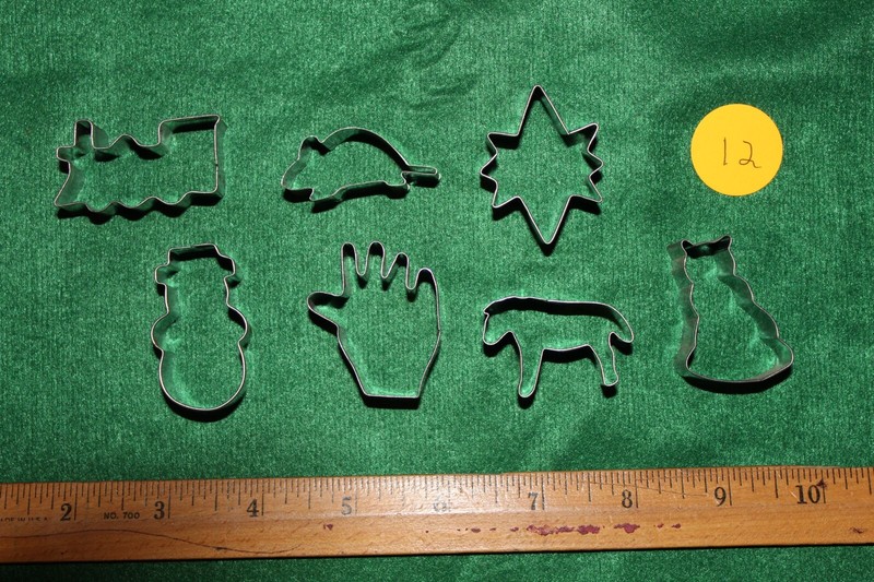 MINIATURE CHRISTMAS COOKIE CUTTERS STAINLESS STEEL SET OF 7 MADE U.S.A. #12