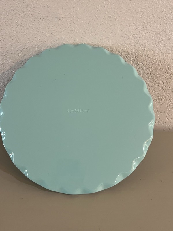 Susie Cakes Stand 10" Light Aqua Blue Plastic 2 Piece Set NEW Pedestal Riser gallery