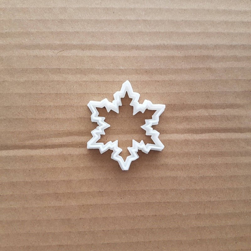 Snowflake Star Winter Shape Cookie Cutter Dough Biscuit Pastry Fondant Sharp gallery