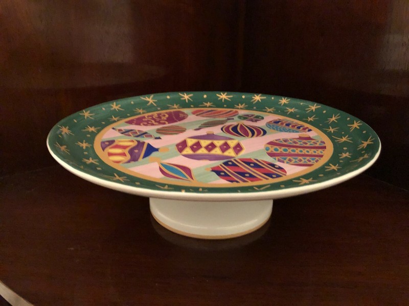 ESSEX COLLECTION CHRISTMAS "KALEIDOSCOPE ORNAMENTS" PEDESTAL CAKE PLATE gallery
