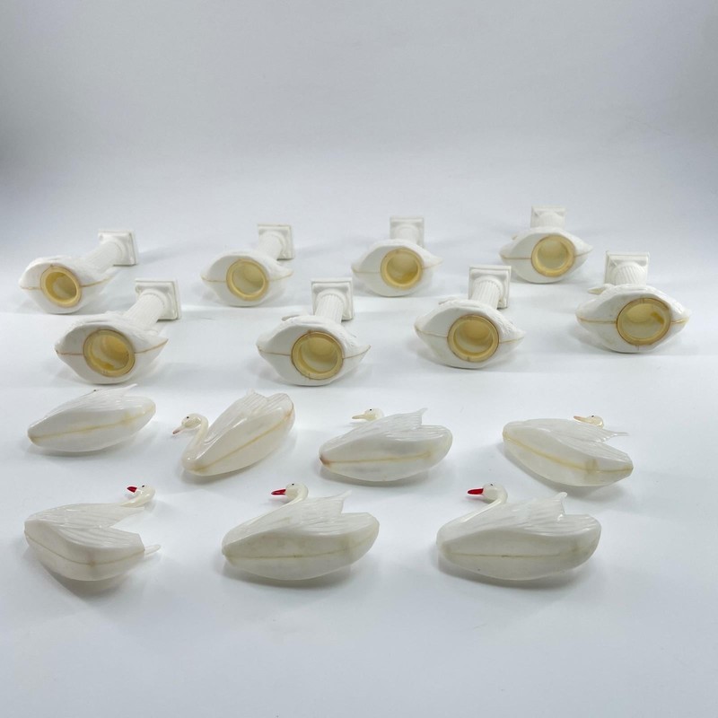 Wilton White Swan Pillar Cake Separators #779 Unbranded Small Decorative Swans gallery