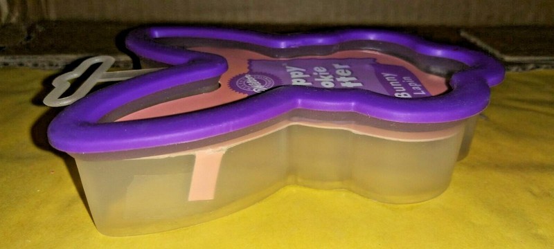 Wilton Easter Bunny/Rabbit Grippy Cookie Cutter Color is Purple gallery