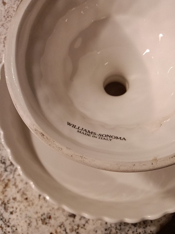 WILLIAMS SONOMA DECORATIVE CAKE STAND WHITE CERAMIC 9.5 D/ITALY GUC! gallery