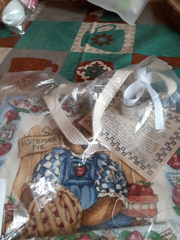 Kay Dee Designs Bear Apple Cookie Bag Friendship Recipe Mini Heart Cookie Cutter gallery