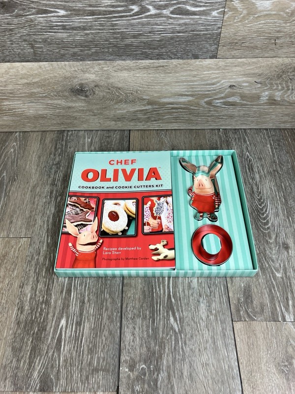 Chef Olivia Cookbook And Cookie Cutter Set